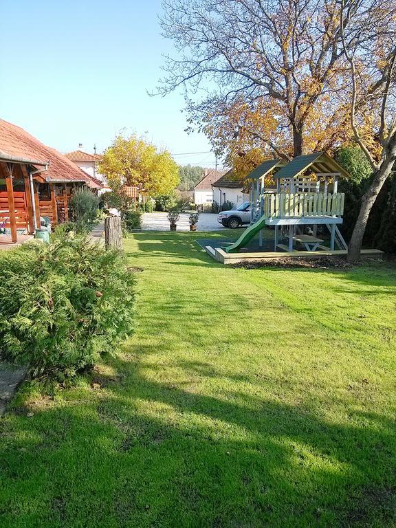 Aurora Haz Apartment Залакарос Екстериор снимка